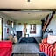 Hog Hollow Country Lodge