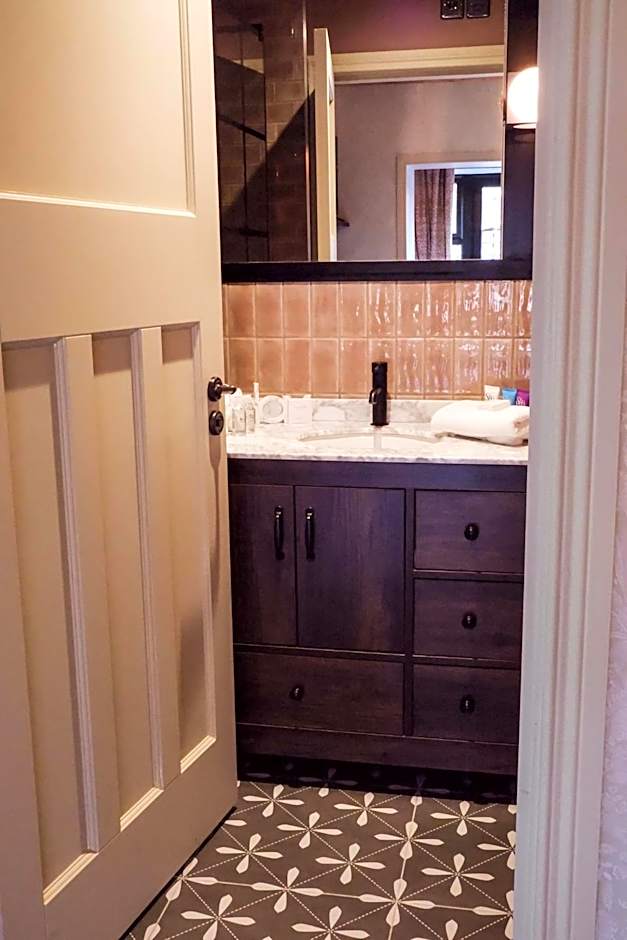 The Rabbit Hotel & Retreat