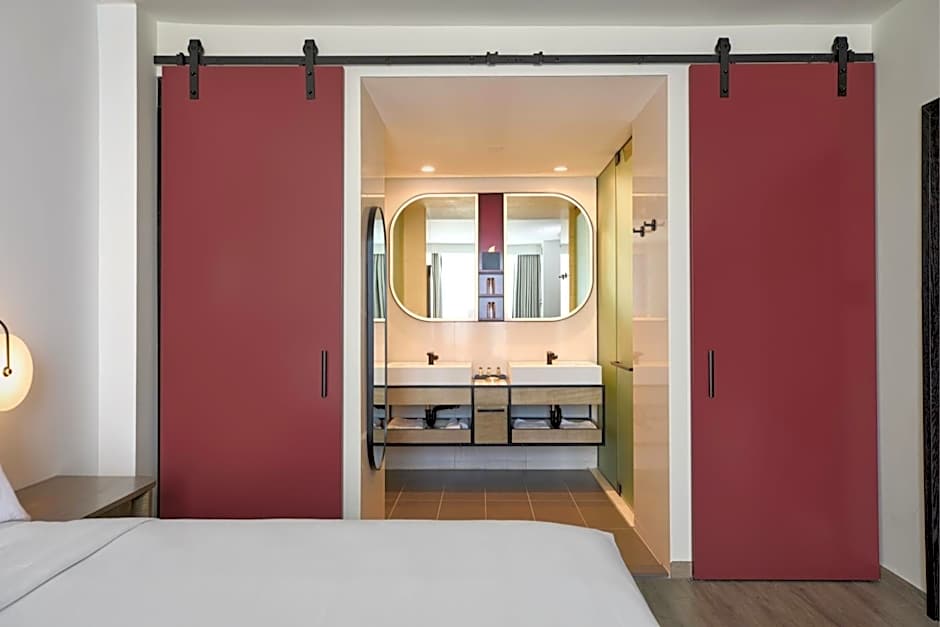 Renaissance New York Flushing Hotel at Tangram