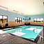 Howard Johnson by Wyndham Waterloo/Cedar Falls