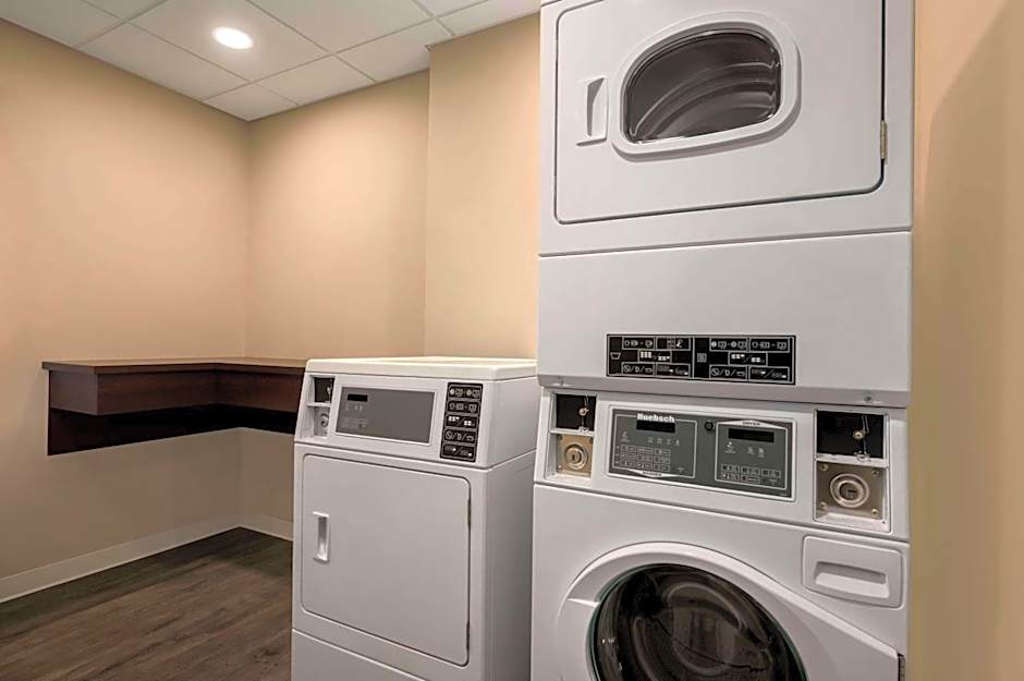 Microtel Inn & Suites by Wyndham Aurora