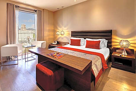 Double Room with View