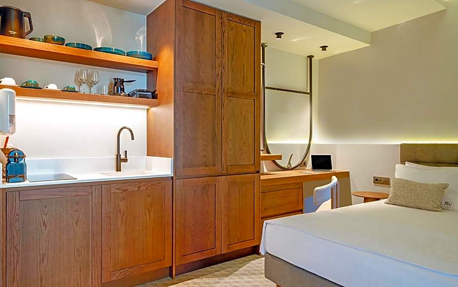 Sitovolonas Superior Accommodation