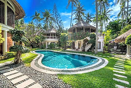 Double Room with Pool View or Garden View