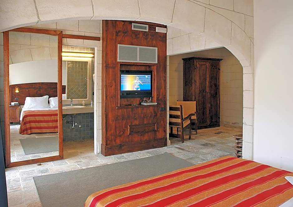 Photo 1 of 5 of Junior Suite