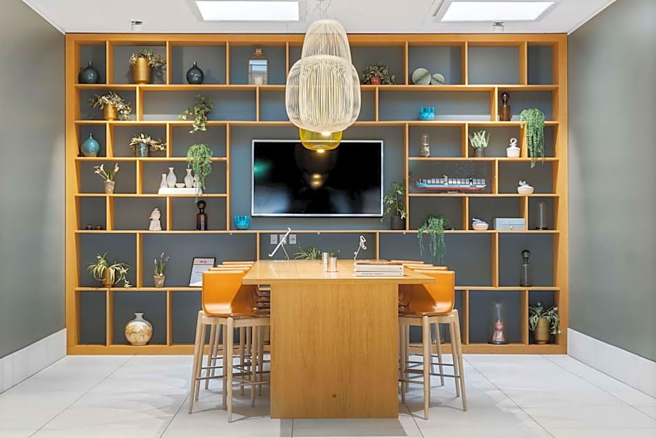 Best Western Plus Airport Hotel