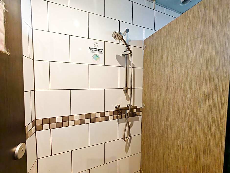 Prime Backpackers Angel