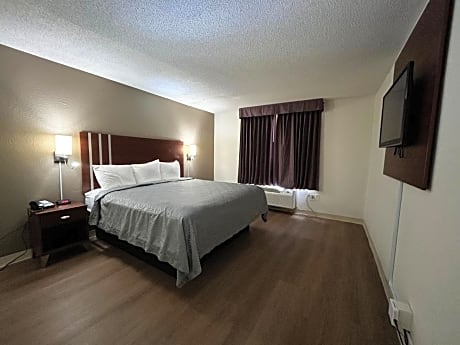 Queen Room with Two Queen Beds - Accessible/Non Smoking