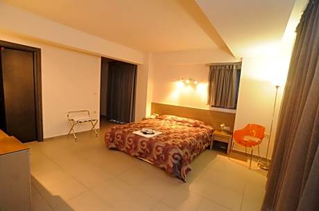 King Suite with Spa Bath