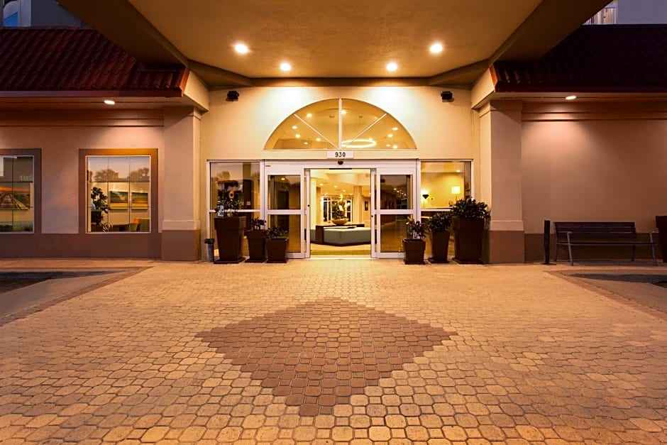 Holiday Inn Hotel & Suites Daytona Beach On The Ocean