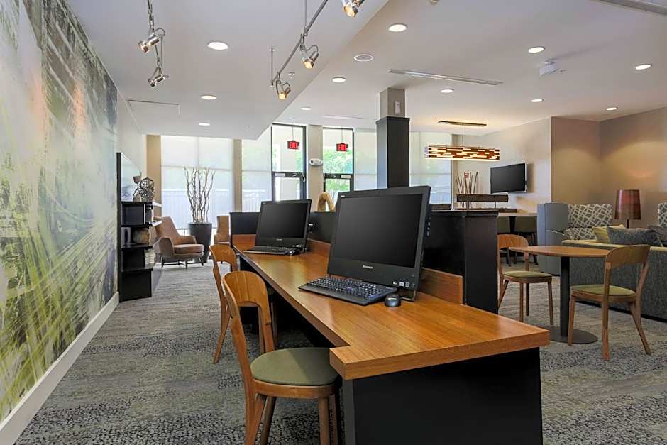 Courtyard by Marriott Dallas Arlington South