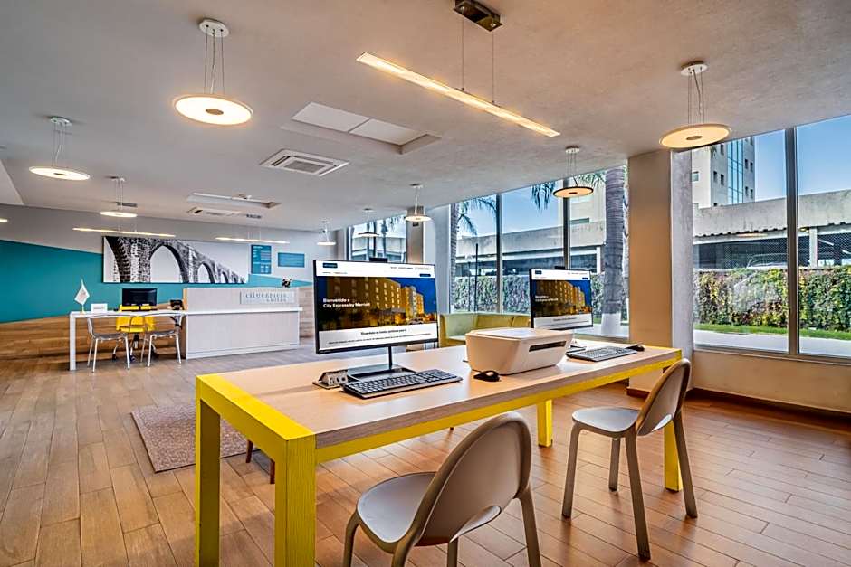 City Express Suites by Marriott Queretaro