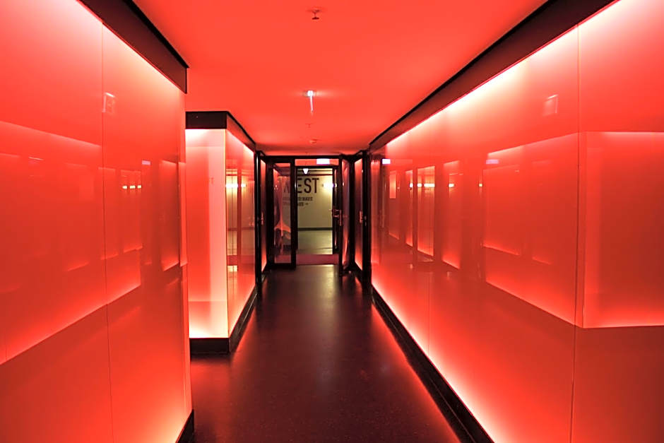 Empire Riverside Hotel