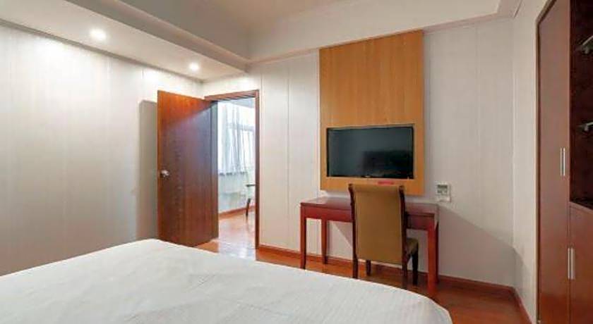 GreenTree Inn JiangSu WuXi BinHu TaiHu Pearl Development Mansion Business Hotel