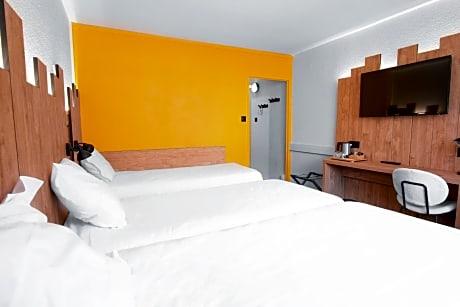 Triple Room with Balcony