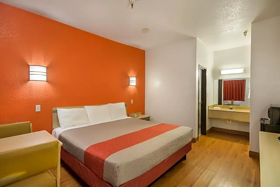 Americas Best Value Inn & Suites Humble