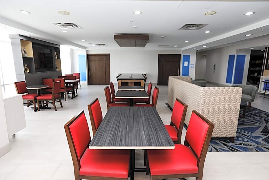 Holiday Inn Express Hillsboro I-35 By IHG