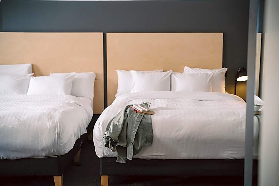 The 1852 Hotel - Self Check-in