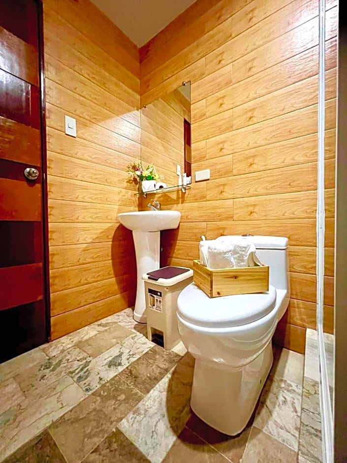 Elliannah Pines Hotel