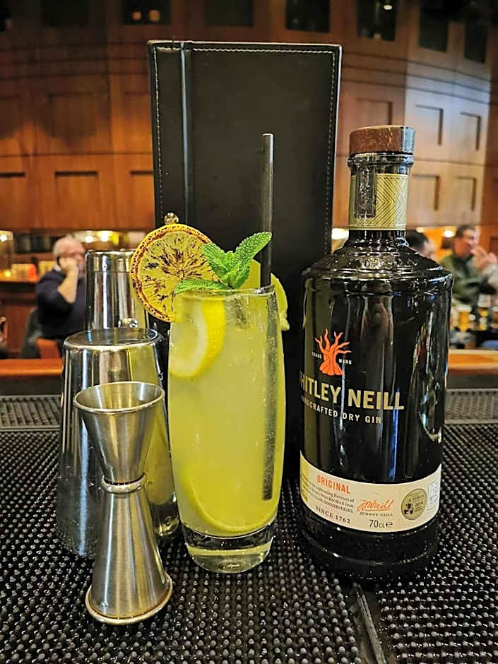 Hard Days Night Hotel