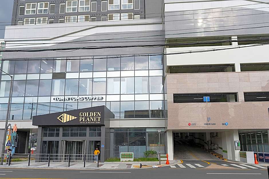 Golden Planet Hotel