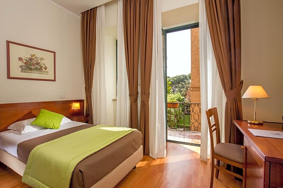 Photo 1 of 3 of Single Room with Balcony