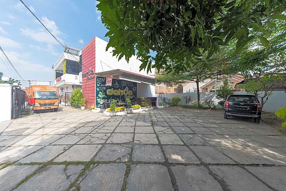 RedDoorz near UIN Sumatera Utara Medan