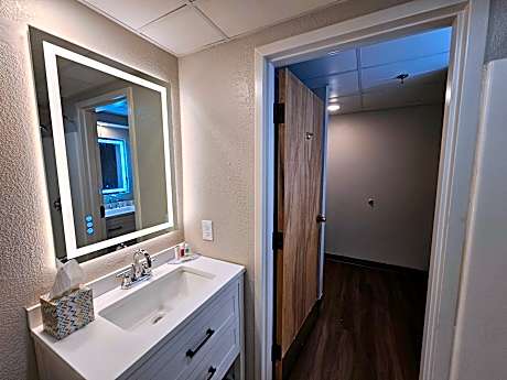 2 Queen Beds Nonsmoking