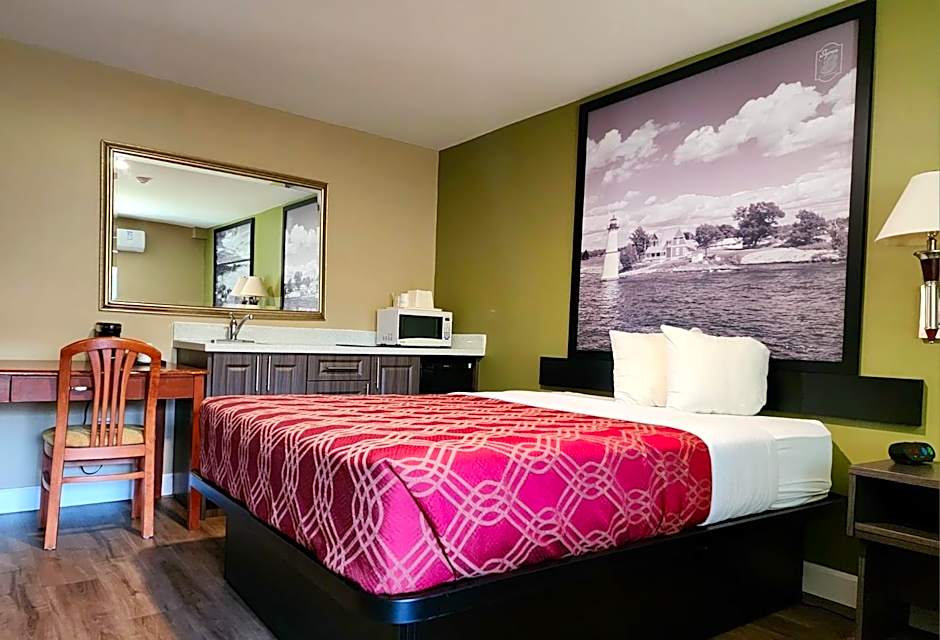 Super 8 by Wyndham Pembroke