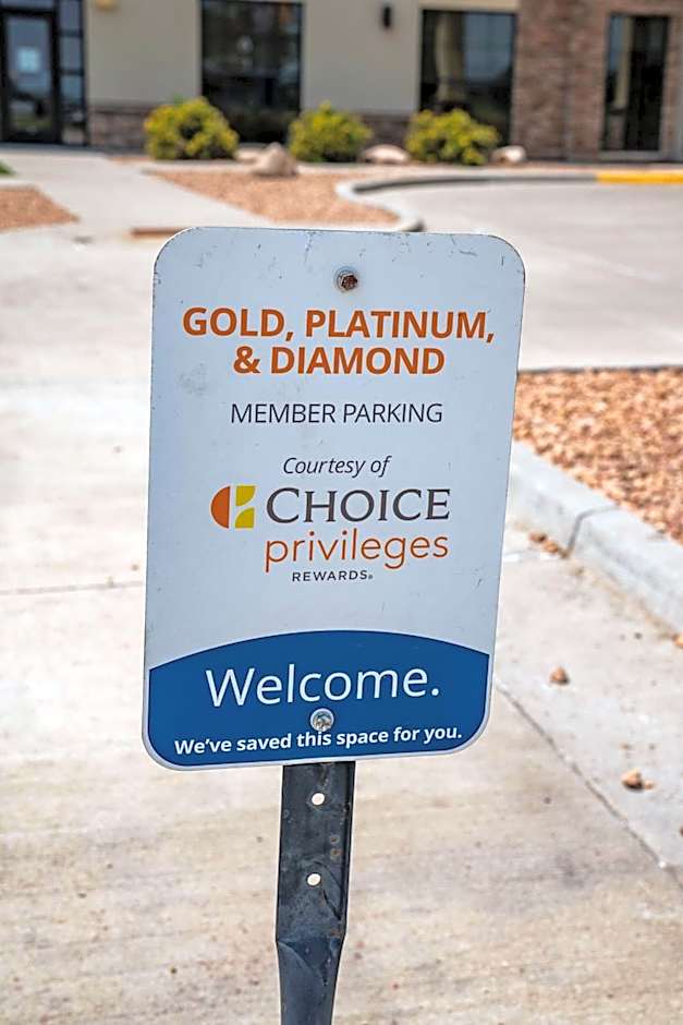 Comfort Suites University