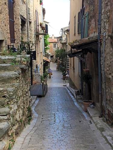 Auberge De Tourrettes