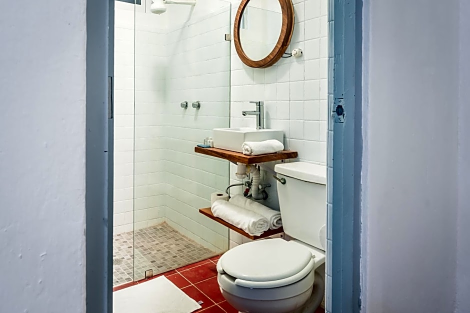 Creta Hotel & Suites