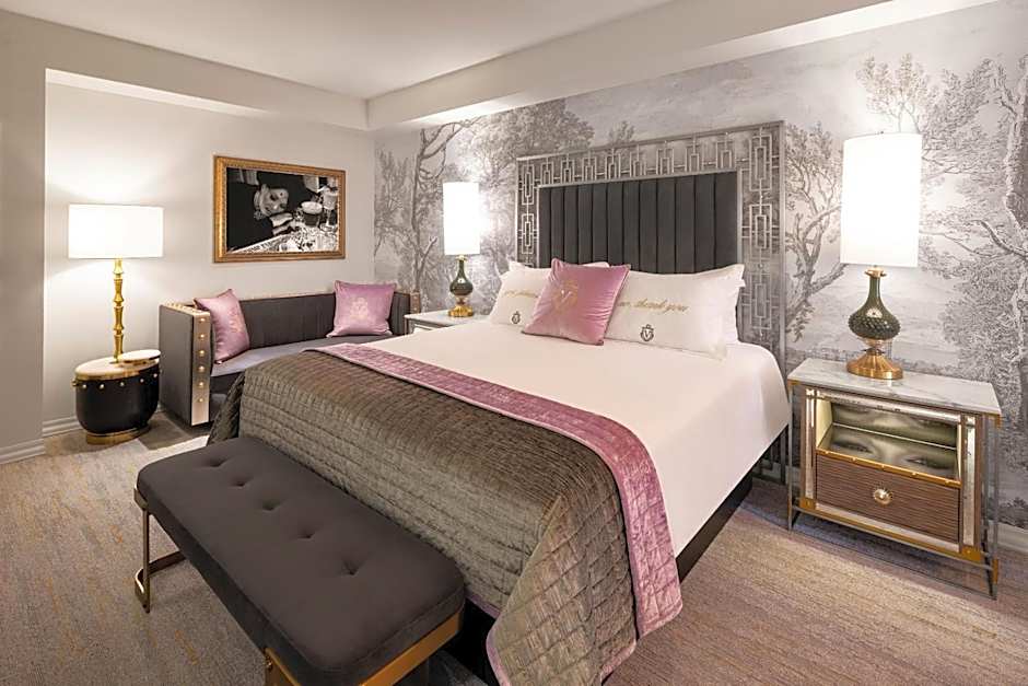 Photo 1 of 4 of 1 King Bed