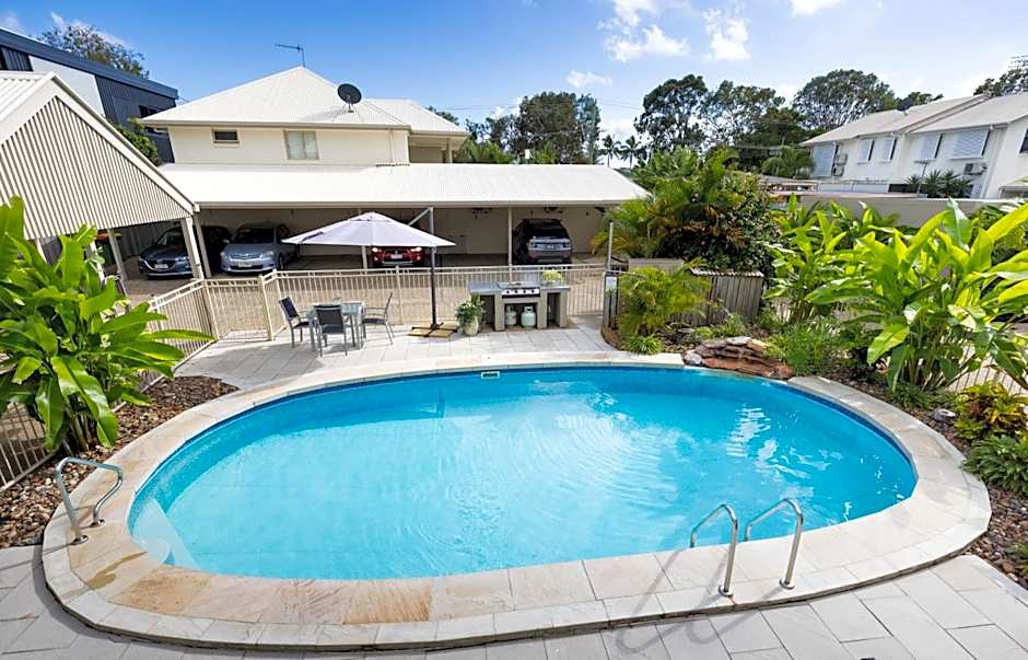 Noosa River Palms