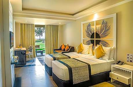 Deluxe Room with Sea View