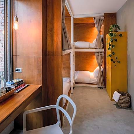 8-Bed Mixed Dormitory Room