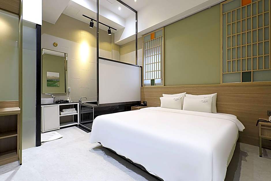 Almond Hotel Busan Station