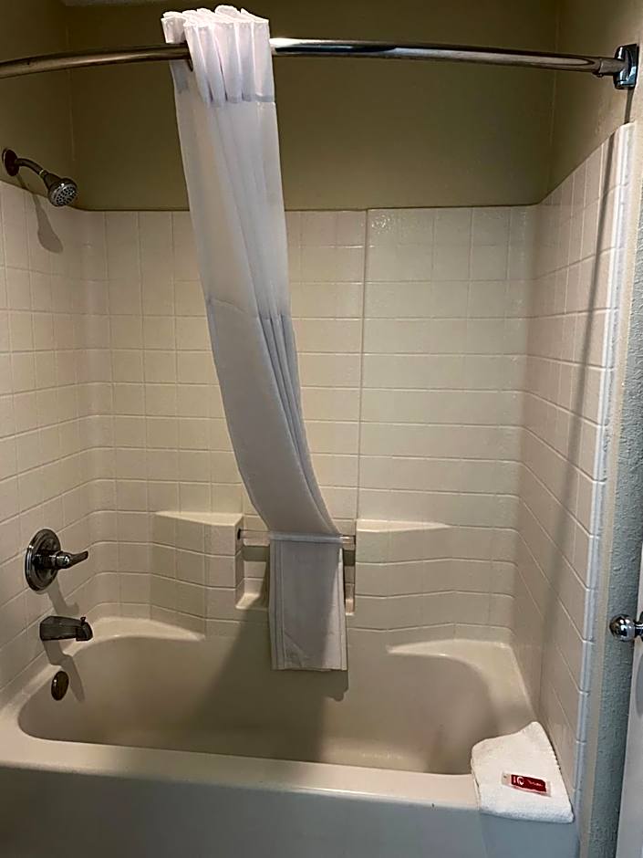 Econo Lodge Inn & Suites Sweetwater I-20
