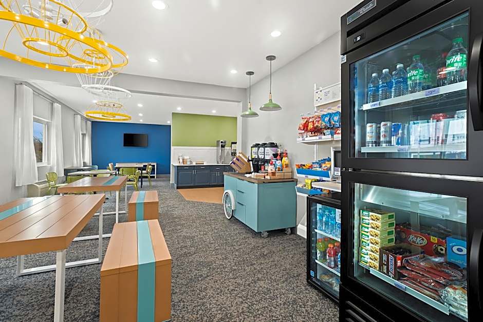 Spark by Hilton Moline Quad Cities