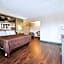 Super 8 by Wyndham Millbury/Toledo
