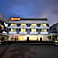 Ast Hotel
