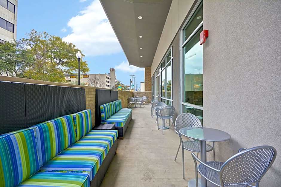 Home2 Suites by Hilton Dallas Downtown at Baylor Scott & White