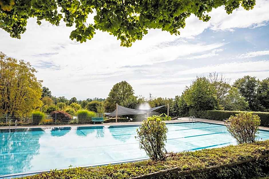 Wirthshof Hotel & Chalets
