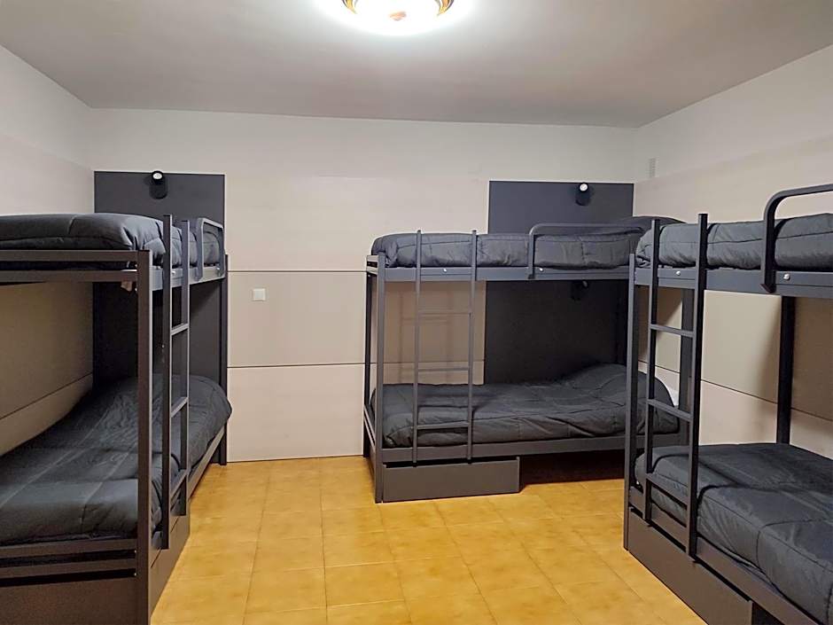Apartamentos Midi 3000