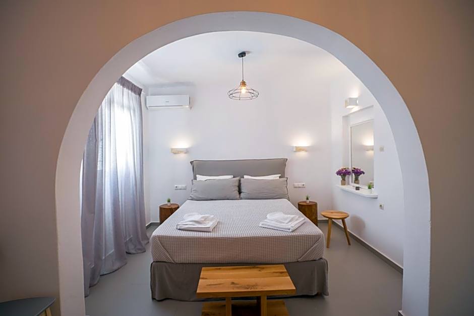 Agia Anna Beachfront Boutique