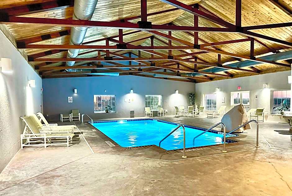 Microtel Inn & Suites by Wyndham Quincy Downtown/River Area