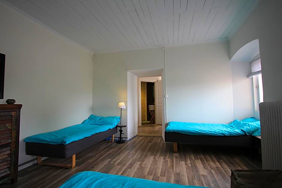 Alyhr Apartments