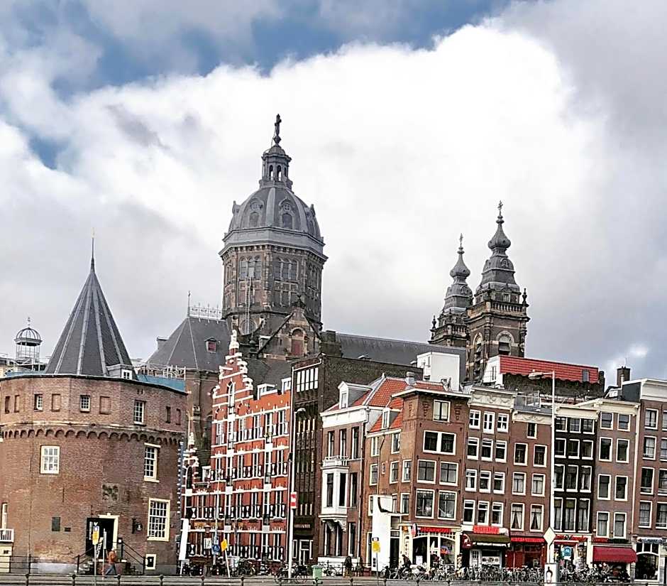 PH93 Amsterdam Central