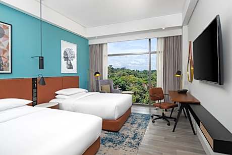 Standard Twin Room with City View