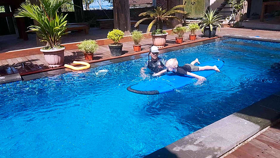 AgaLiving Medewi
